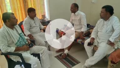 जनता दल यूनाइटेड के प्रदेश सचिव सह व्यवसायिक आयोग के सदस्य श्री गणेश कानू जी के एक्सीडेंट में घायल होने की खबर सुनकर मिलने पहुंचे प्रदेश सलाहकार समिति सदस्य रवि राज, राघवेंद्र उज्जैन जी एवं विश्वनाथ पासवान मुखिया जी ✅✅