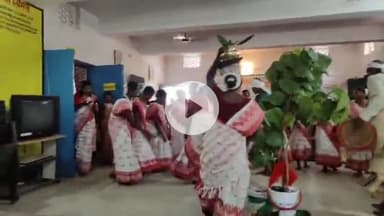 सिमडेगा: गरजा पंचायत भवन में करम जितिया मिलन समारोह सह नृत्य प्रतियोगिता का आयोजन किया गया