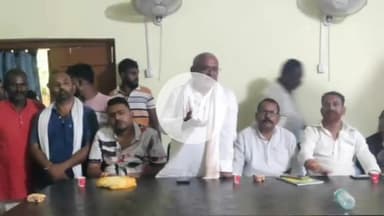 चेरिया बरियारपुर: चेरियाबरियारपुर प्रखंड के पंचायत समिति भवन परिसर में राष्ट्रीय जनतांत्रिक गठबंधन की बैठक आयोजित