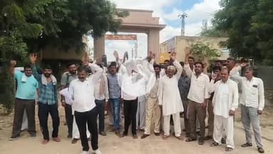 सरदारशहर: मालसर गांव में स्थित बायोमास प्लांट के खिलाफ ग्रामीणों ने एसडीएम कार्यालय पर विरोध कर सौंपा ज्ञापन