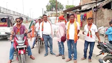 मनिहारी में विधानसभा स्तरीय कार्यकर्ता सम्मेलन में मनसाही के कजरा चौक से बड़ी तादाद में कार्यकर्ता  पहुंचे