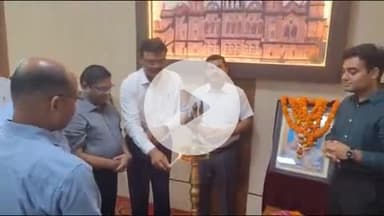 बलरामपुर: एमएलके पीजी कॉलेज सभागार में जिला प्रशासन द्वारा समर्थ उत्तर प्रदेश विकसित उत्तर प्रदेश संवाद कार्यक्रम का आयोजन हुआ