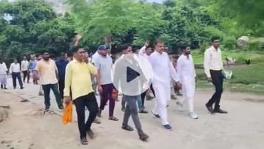 रफीगंज: सुशासन का सार आपके द्वार कार्यक्रम के तहत पूर्व विधायक ने रफीगंज के लोगों को सरकार की योजनाओं की जानकारी दी