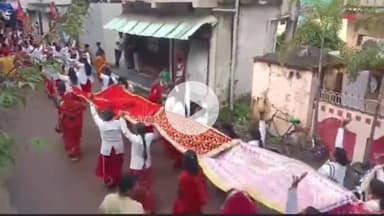 दुर्ग: दुर्ग में 800 से ज्यादा NHM कर्मचारियों ने चंडी मंदिर तक 3KM यात्रा निकालकर माता को चढ़ाई 108 मीटर चुनरी