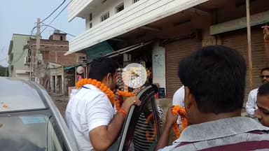 मिटा कर मुझको रख देने की हसरत को भी देखूंगा, #खुदा खुद को समझते हैं उनकी #ताकत को भी देखूंगा, मुकदर को मेरे तय करने वालो ध्यान से सुन लो, #मोहब्बत को भी देखूंगा औऱ #नफरत को भी देखूंगा !!