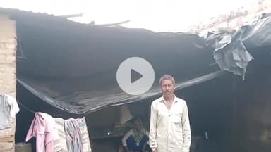 नौगावां सादात: प्रधानमंत्री आवास योजना का लाभ लेने के लिए भटक रहा नौगांवा का किसान, अधिकारियों से लगाई गुहार