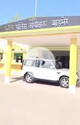 बाड़मेर: बाड़मेर में हॉस्टल की दीवार फांदकर भागे 4 मूक बधिर नाबालिग, जंगल पार कर गांव पहुंचे तो ग्रामीणों ने किया रेस्क्यू