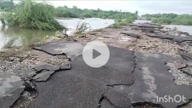 रोहट: रोहट क्षेत्र में बारिश के कारण टूटी नदी की रपट पर भारी वाहनों को नहीं दिया जा रहा प्रवेश, पुलिस तैनात