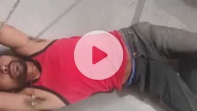 नरवल: महाराजपुर थाना क्षेत्र के रूम गांव में संदिग्ध युवक को चोर समझकर ग्रामीणों ने पकड़कर जमकर पिटाई की, पुलिस को सौंपा