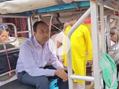 गया टाउन सीडी ब्लॉक: DM शशांक शुभंकर ई-रिक्शा से विष्णुपद मेला क्षेत्र पहुंचे, नो हॉर्न व नो वाहन प्रवेश जोन बनाने की अपील