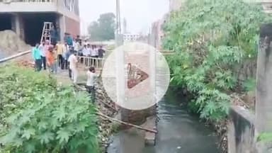 हरिद्वार: पायलट बाबा रोड़ पर सरकारी नाले पर अतिक्रमण का आरोप, स्थानीय लोगों ने तोड़ी दीवार