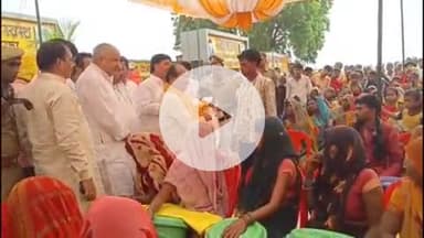 करनैलगंज: पसका में प्रभारी मंत्री ने बाढ़ प्रभावित ग्रामीणों को राहत सामग्री वितरित की