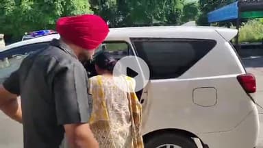 ਅੰਮ੍ਰਿਤਸਰ 2: ਡੀਸੀ ਅੰਮ੍ਰਿਤਸਰ ਨੇ ਅਜਨਾਲਾ ਜਿਲਾ ਕੰਪਲੈਕਸ ਦੇ ਵਿੱਚ ਜਿਲਾ ਪ੍ਰਸ਼ਾਸਨ ਅਧਿਕਾਰੀਆਂ ਨਾਲ ਕੀਤੀ ਮੀਟਿੰਗ