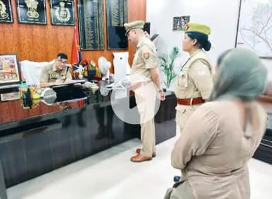 रामपुर: पुलिस अधीक्षक विद्यासागर मिश्र ने पुलिस कार्यालय में जनसुनवाई के दौरान 100 से अधिक फरियादियों की फरियाद पर की सुनवाई