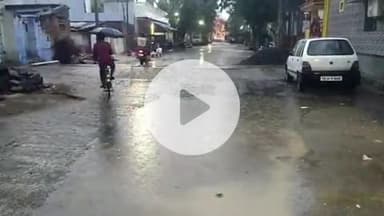 சங்கரன்கோயில்: தென்காசி மாவட்டத்தில் பல்வேறு பகுதிகளில் இடி மின்னலுடன் கனமழை மின்னல் தாக்கி