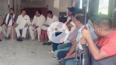 चेरिया बरियारपुर: प्रखंड कार्यालय के समीप जनता दल यू द्वारा विधानसभा सम्मेलन को लेकर एक बैठक आयोजित