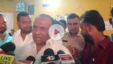 गया टाउन सीडी ब्लॉक: विष्णुपद मंदिर में बोधगया के विधायक कुमार सर्वजीत ने पीएम मोदी पर किया कटाक्ष, कहा- देश में शांति नहीं चाहते