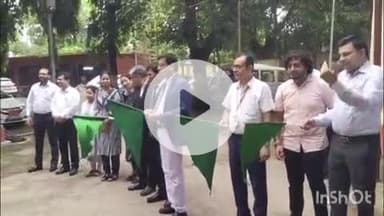 आरा: सिविल कोर्ट परिसर से 13 सितंबर को होने वाले राष्ट्रीय लोक अदालत के प्रचार प्रसार के लिए रथ को रवाना किया गया