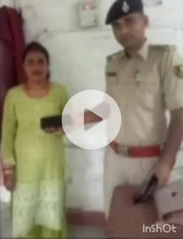 बेगूसराय: जीरोमाइल थाना पुलिस ने ऑपरेशन मुस्कान के तहत 3 वास्तविक धारकों को मोबाइल किए सुपुर्द