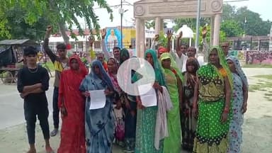 मंझनपुर: रहीमपुर मोलानी में सूखी पड़ी हर घर जल योजना की टंकी, बूंद-बूंद को तरस रहे ग्रामीणों ने सौंपा ज्ञापन