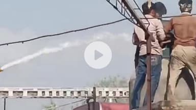 सरदारशहर: तारजी फार्म हाउस के पास लकड़ी की फैक्ट्री में शॉर्ट सर्किट से लगी भीषण आग, दमकल की सहायता से आग पर पाया गया काबू