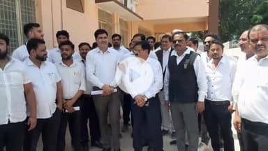 मथुरा: बार एसोसिएशन की हड़ताल पर पूर्व अध्यक्ष और सचिव ने उठाए सवाल