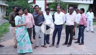 హసన్​పర్తి: హసన్ పర్తి టిటిడిసిలో నిర్మిస్తున్న ఇందిరా మహిళా శక్తి భవన నిర్మాణ పనులను పరిశీలించిన జిల్లా కలెక్టర్