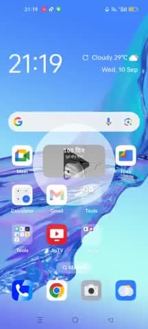 एक लापता लड़के की वीडियो है और कृपया इस वीडियो को जितना हो सके आगे से आगे फॉरवर्ड करें और 830715 4123 पर कॉल करें