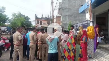 करछना: नैनी के महेवा स्थित कृष्णा हॉस्पिटल में भर्ती मरीज की इलाज के दौरान मौत, परिजनों ने गलत इलाज का आरोप लगाया