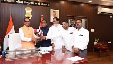 बगोदर: बगोदर विधायक ने केंद्रीय मंत्री से की मुलाकात, ग्रामीण इलाकों में सिंचाई सुविधा बहाल करने की रखी मांग