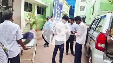 ପାଟଣା: ଘଟଗାଁ ଅଞ୍ଚଳରେ ସଡ଼କ ଦୁର୍ଘଟଣାରେ ଗୁରୁତର ଛାତ୍ରକୁ ଉଦ୍ଧାର କରି ମେଡ଼ିକାଲରେ ଭର୍ତ୍ତି କଲେ ବିଡିଓ