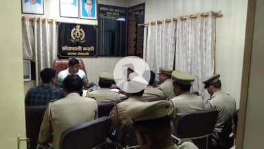 मंझनपुर: करारी थाने में अर्दली रूम, सीओ मंझनपुर ने विवेचनाओं के गुणवत्तापरक निस्तारण के लिए दिए निर्देश