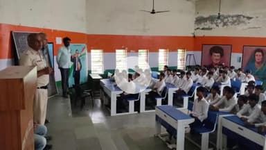 नूह: बावला: पुलिस ने आरोही सीनियर सेकंडरी स्कूल में बच्चों को नशा, साइबर फ्रॉड व महिला अपराधों के बारे में किया जागरूक