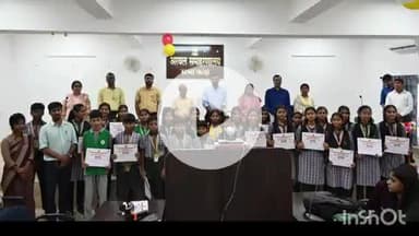 अरवल: जिला स्थापना दिवस पर जिलाधिकारी ने प्रतिभागी कलाकारों को सर्टिफिकेट देकर किया सम्मानित