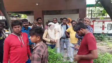 मथुरा: मथुरा में ट्रैक्टर के रौंदने से विक्की सवार की हुई मौत