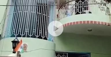 पटना ग्रामीण: नोट जलाने वाले भ्रष्ट एग्जीक्यूटिव इंजीनियर के पटना समेत कई ठिकानों पर फिर छापेमारी, आवास पर लटका मिला ताला