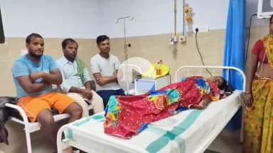 बाढ़: न्याय की गुहार लगाते-लगाते युवती बीमार, बाढ़ के अनुमंडलीय अस्पताल में चल रहा इलाज