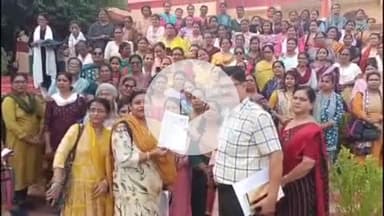 फिरोज़ाबाद: 30-35 वर्ष पुराने शिक्षकों पर TET की अनिवार्यता थोपे जाने से हड़कंप, जिला मुख्यालय पर प्रदर्शन हुआ