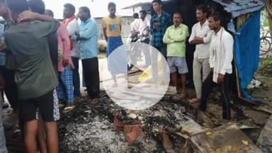 कटेया: सिधरिया पुल के पास अज्ञात लोगों ने गुमटी में लगाई आग, हजारों का नुकसान, पुलिस जांच में जुटी