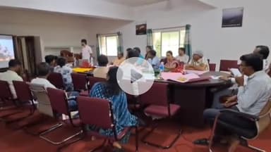 लोहरदगा: आदि कर्मयोगी अभियान को सफल बनाने के लिए मास्टर ट्रेनरों ने दिया प्रशिक्षण