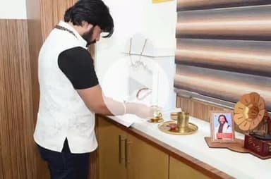 आरंग: गुरुवार को आरंग विधायक एवं कैबिनेट मंत्री गुरु खुशवंत साहेब ने नया रायपुर में गुरु घासीदास बाबा जी का स्मरण किया