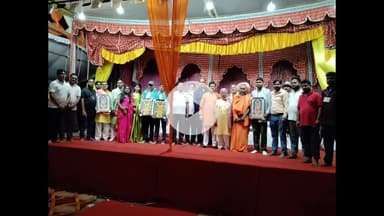 न्यूरानपुर श्री रामलीला मेले में हुआ कवि सम्मेलन महंत योगी हनुमान नाथ ने कवियों को किया सम्मानित। सुनिए कवि सम्मेलन