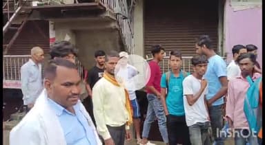 संपतचक: गौरीचक थाना क्षेत्र के बेलदारी चक बाजार स्थित आयांश मोबाइल वर्ल्ड दुकान में चोरी