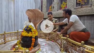 धार: धार के नवागत एसपी मयंक अवस्थी ने पदभार ग्रहण करने से पहले धरनाथ बाबा के दर्शन किए