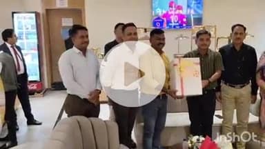 बेमेतरा: बेमेतरा शहर के द किंग महल होटल में एसडीओपी मनोज कुमार तिर्की के स्थानांतरण पर एसपी एवं अधिकारियों ने दी विदाई