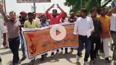 कोल: खेरेश्वर धाम में बार बालाओं के डांस पर सनातनियों का गुस्सा फूटा, सड़कों पर प्रदर्शन कर ADM सिटी से की FIR की मांग