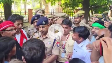 मैनपुरी: बेवर क्षेत्र में युवती की मौत के मामले में एसपी ने मौके पर पहुंचकर परिजनों से की मुलाकात, दी जानकारी