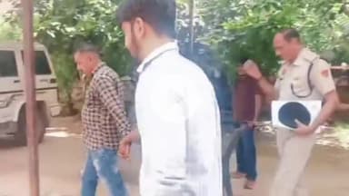 नूह: CIA पुलिस ने केएमपी एक्सप्रेस वे पर धूलावट के पास से ₹25 लाख की खैर की लकड़ियां पकड़ीं, 2 तस्कर गिरफ्तार