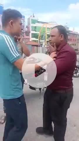 नेपाल में भारतीय पत्रकार को इस तरह पीटने की हम निंदा करते हैं।