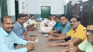 गिरिडीह: झारखंड ऑफिसर टीचर्स एंड इंप्लाइज फेडरेशन की जिला कार्यकारिणी की बैठक सर जेसी बोस स्कूल में हुई